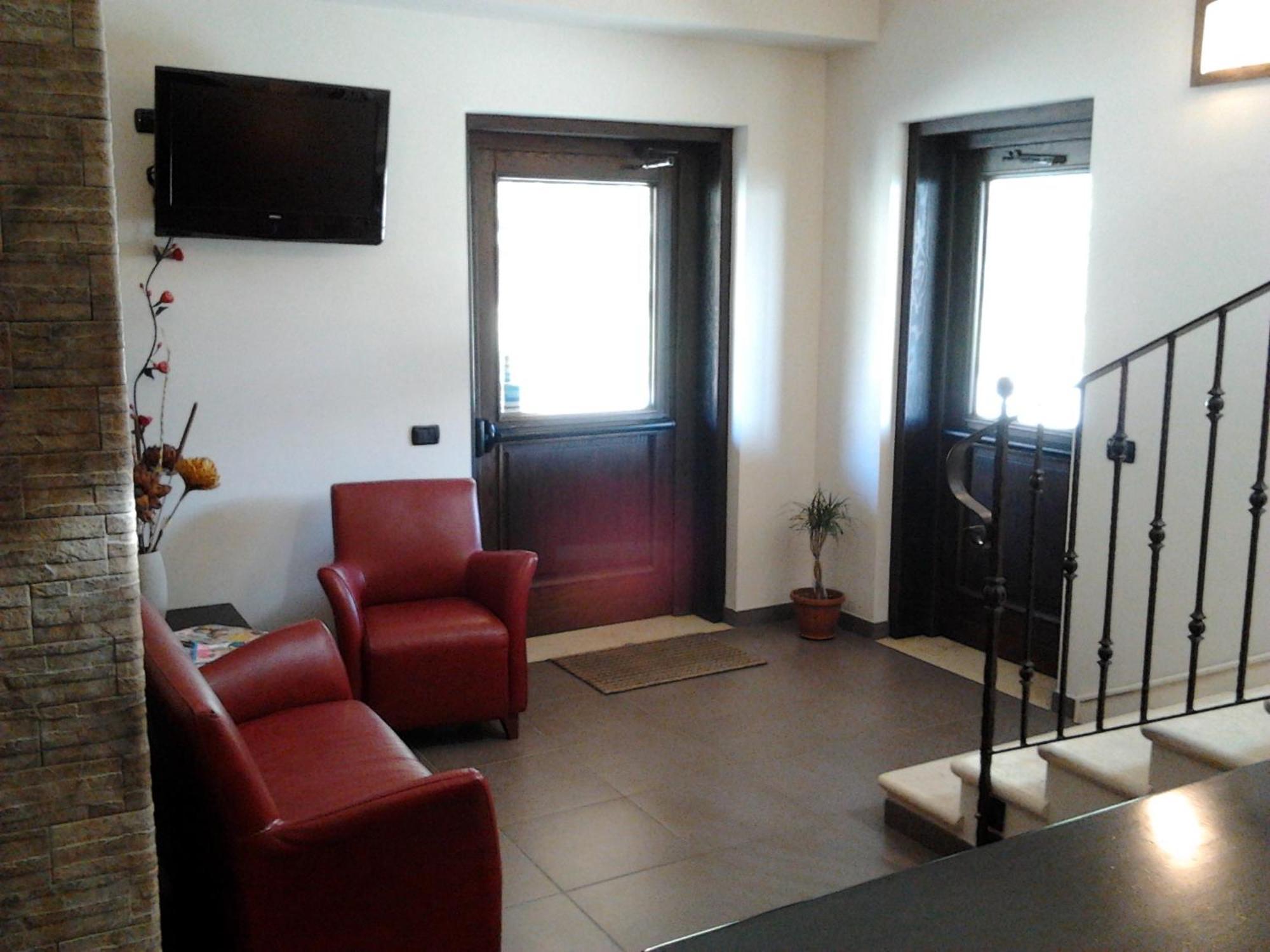 Agrihotel Papaya San Pietro Apostolo Exteriör bild