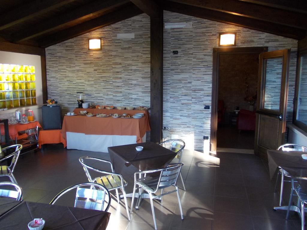 Agrihotel Papaya San Pietro Apostolo Exteriör bild