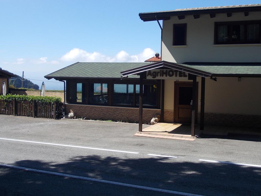 Agrihotel Papaya San Pietro Apostolo Exteriör bild